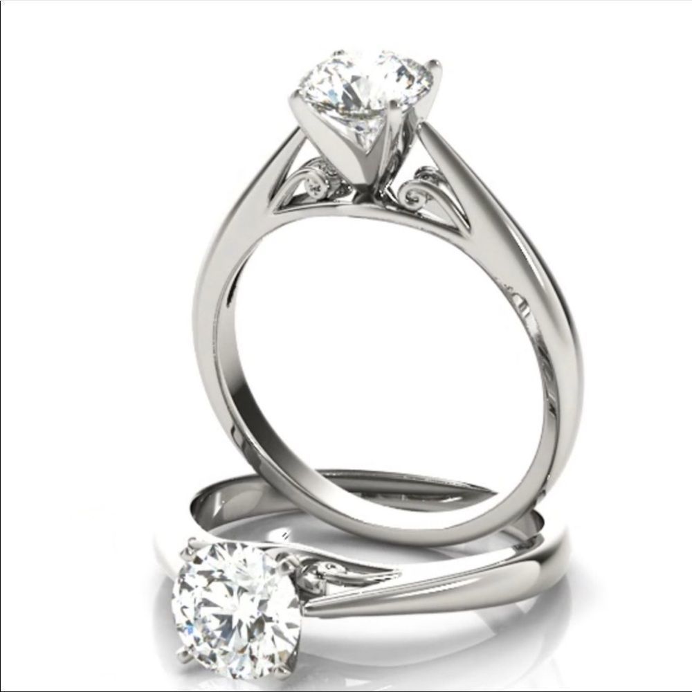 14k White Gold 2Ct Moissanite Diamond Ring RETAIL $3,500